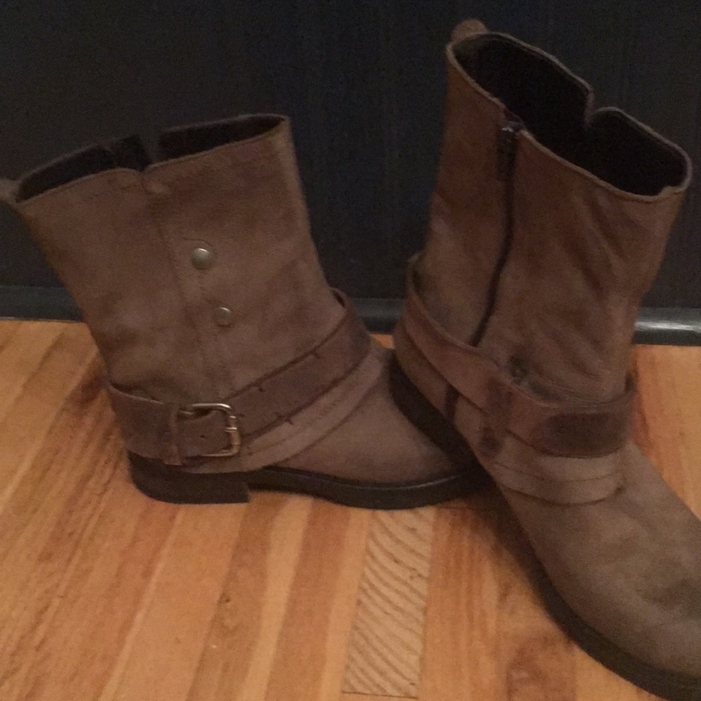 Modern Vice custom made boots